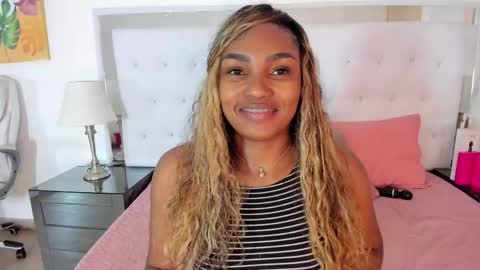Vanessa online show from May 12, 2026, 11:40 am