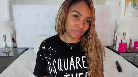 Vanessa online show from May 27, 2026, 11:29 am