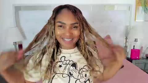 Vanessa online show from June 11, 2026, 11:30 am