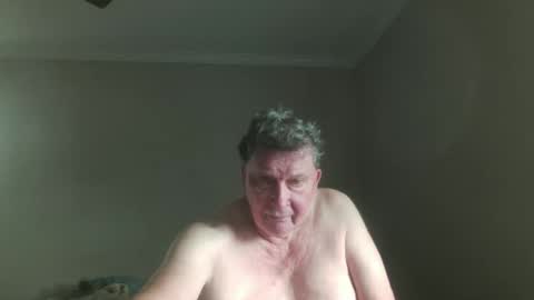 Snapshot of island625103 chatting on October 20, 2025, 4:29 pm island625103 online show from October 20, 2025, 4:29 pm