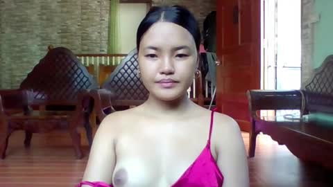 Snapshot of island_girl888 chatting on May 19, 2026, 4:52 am siri online show from May 19, 2026, 4:52 am