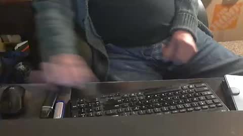 Snapshot of islandduke chatting on December 17, 2025, 11:44 pm Duke online show from December 17, 2025, 11:44 pm