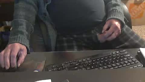 Snapshot of islandduke chatting on December 21, 2025, 5:20 pm Duke online show from December 21, 2025, 5:20 pm