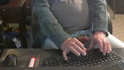 Snapshot of islandduke chatting on January 10, 2026, 2:02 am Duke online show from January 10, 2026, 2:02 am