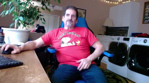 Snapshot of islandguy70 chatting on December 30, 2024, 9:19 pm Jim online show from December 30, 2024, 9:19 pm