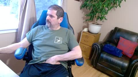 Snapshot of islandguy70 chatting on February 15, 2025, 11:50 am Jim online show from February 15, 2025, 11:50 am