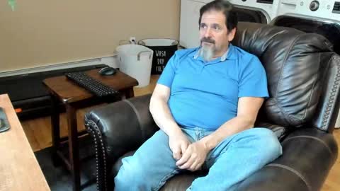 Jim online show from April 22, 2026, 10:00 pm