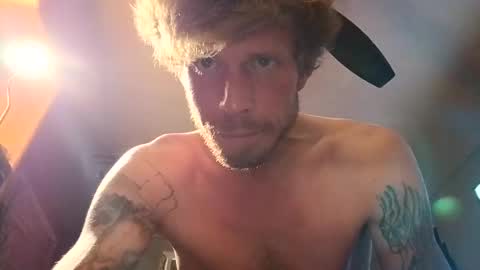 Snapshot of islandtwinkjustinsideyou chatting on September 21, 2025, 6:04 am islandtwinkjustinsideyou online show from September 21, 2025, 6:04 am