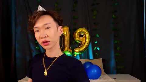 Snapshot of islendtakumi chatting on November 19, 2025, 3:06 am Takumi online show from November 19, 2025, 3:06 am