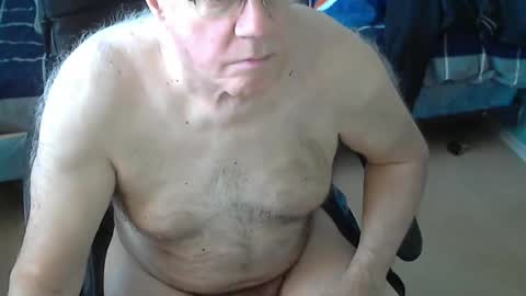 islesman22 online show from March 7, 2025, 2:34 pm