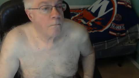 Snapshot of islesman22 chatting on April 5, 2026, 10:34 am islesman22 online show from April 5, 2026, 10:34 am