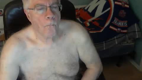 Snapshot of islesman22 chatting on April 8, 2026, 9:09 am islesman22 online show from April 8, 2026, 9:09 am