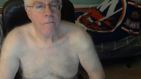 Snapshot of islesman22 chatting on April 10, 2026, 9:36 am islesman22 online show from April 10, 2026, 9:36 am