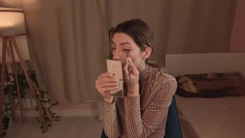 Emilia online show from March 10, 2026, 6:29 am