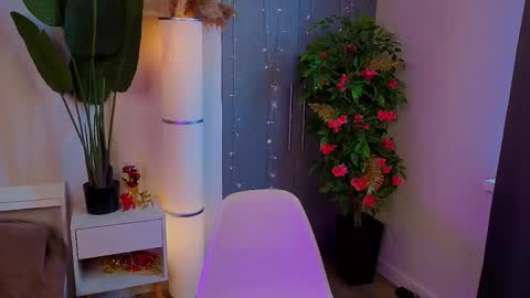 Emilia online show from March 21, 2026, 8:19 am