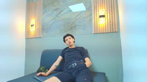 Snapshot of israel_gray chatting on October 1, 2025, 8:15 pm Israel online show from October 1, 2025, 8:15 pm