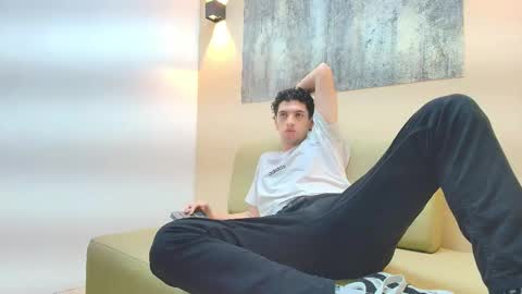 Snapshot of israel_gray chatting on October 23, 2025, 7:34 pm Israel online show from October 23, 2025, 7:34 pm