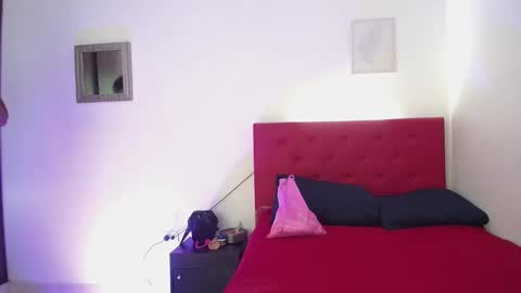 issa_kitty online show from January 10, 2025, 3:48 pm