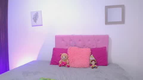issa_kitty online show from March 7, 2025, 11:27 pm