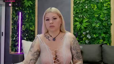 Alisa online show from June 15, 2026, 3:53 am
