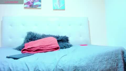 Snapshot of issabellajones chatting on March 22, 2026, 4:32 pm issabellajones online show from March 22, 2026, 4:32 pm