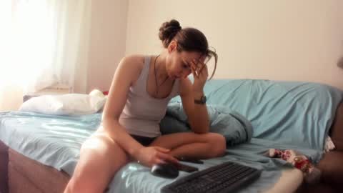Snapshot of issabelle_69 chatting on March 10, 2025, 7:32 am Issabelle online show from March 10, 2025, 7:32 am