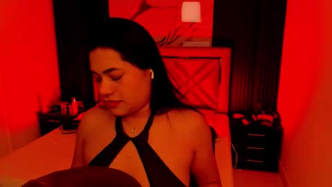 Issafoxx online show from October 21, 2025, 12:06 pm