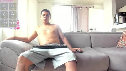 Snapshot of issalovexxx chatting on October 3, 2025, 6:49 pm Isabella  online show from October 3, 2025, 6:49 pm