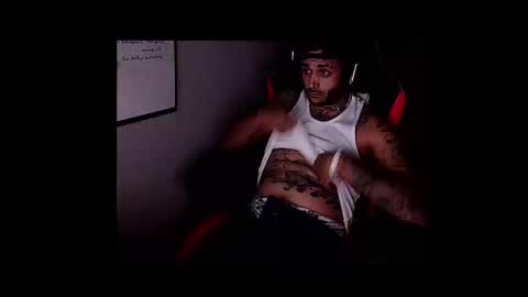 Snapshot of istreamtoo954 chatting on October 4, 2025, 10:13 am istreamtoo954 online show from October 4, 2025, 10:13 am