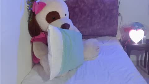 Snapshot of italagomez chatting on October 24, 2025, 11:01 pm Itala Gomez online show from October 24, 2025, 11:01 pm