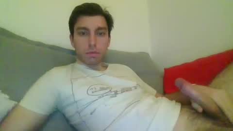 italian_boy_22 online show from February 10, 2025, 9:04 pm