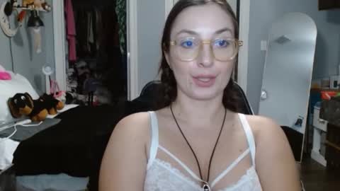 Snapshot of italiana25 chatting on February 1, 2025, 5:18 am Bella Bloom online show from February 1, 2025, 5:18 am