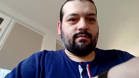 italianbigboy932 online show from March 8, 2026, 10:08 am