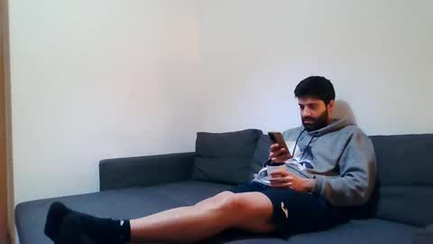 italianboybcn online show from December 11, 2024, 9:41 am