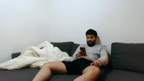 italianboybcn online show from December 13, 2024, 11:06 pm