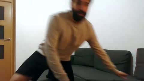 italianboybcn online show from December 14, 2024, 8:56 am