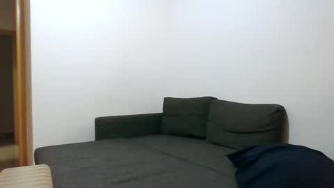 italianboybcn online show from December 14, 2024, 12:01 pm