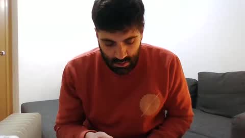 italianboybcn online show from December 17, 2024, 11:05 pm