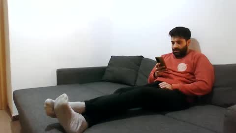 italianboybcn online show from December 24, 2024, 6:44 am