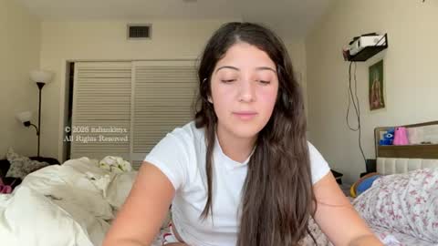ItalianKitty online show from July 28, 2026, 7:39 pm