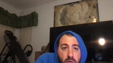 Snapshot of italianknob chatting on December 21, 2025, 3:24 am Valentino online show from December 21, 2025, 3:24 am