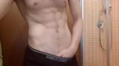 italianmisterx online show from December 12, 2024, 7:26 pm