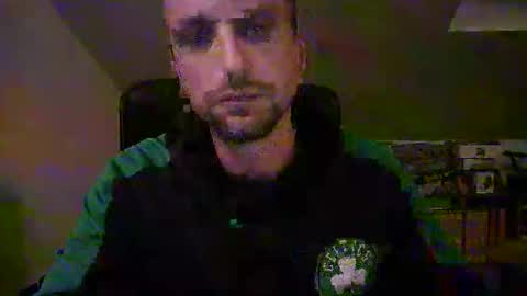 italiano116116 online show from December 3, 2025, 4:27 pm