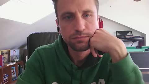 Snapshot of italiano116116 chatting on April 9, 2026, 9:26 am italiano116116 online show from April 9, 2026, 9:26 am