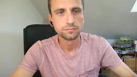 Snapshot of italiano116116 chatting on June 8, 2026, 9:31 am italiano116116 online show from June 8, 2026, 9:31 am