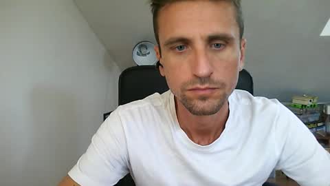 Snapshot of italiano116116 chatting on July 10, 2026, 8:50 am italiano116116 online show from July 10, 2026, 8:50 am
