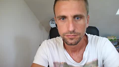 Snapshot of italiano116116 chatting on July 27, 2026, 7:59 am italiano116116 online show from July 27, 2026, 7:59 am