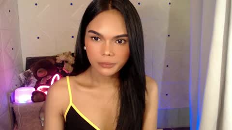 CathCathy online show from February 15, 2025, 11:14 pm
