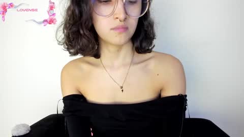 Snapshot of its__angelica_ chatting on January 15, 2025, 6:51 pm Angelica online show from January 15, 2025, 6:51 pm