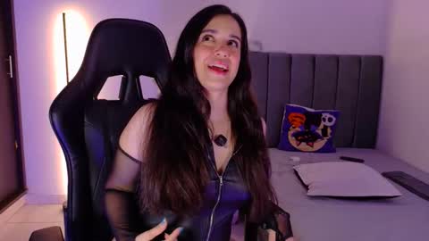 Snapshot of its_bunnyy chatting on April 24, 2026, 1:08 am K A R I online show from April 24, 2026, 1:08 am